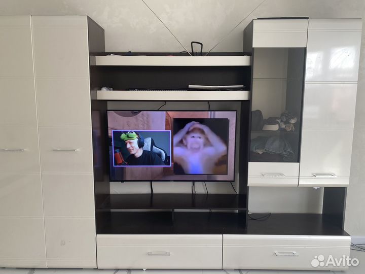 Бронь Стенка в гостиную бу