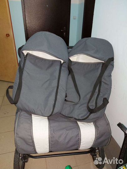 Коляска для двойни