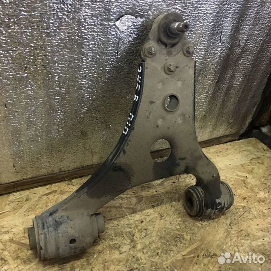 Рычаг передний Mercedes w245