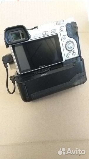 Вертикальная рукоятка для sony Alpha A6000