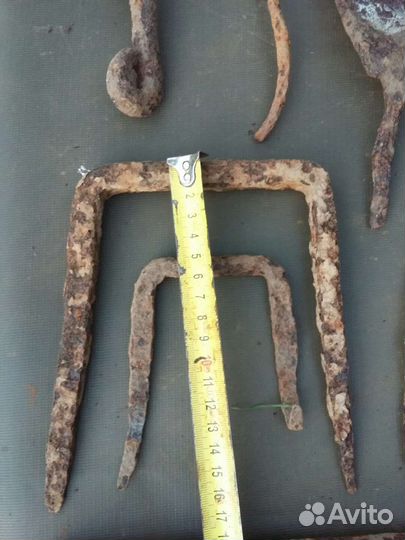 Старинные кованые железки