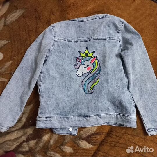 Джинсовая куртка для девочки