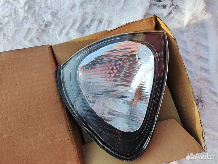 Поворотные фонари Тойота caldina