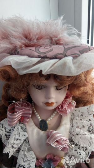 Кукла фарфоровая большая