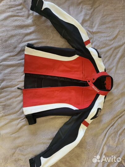 Мотокуртка Buse новая кожаная 54 размер