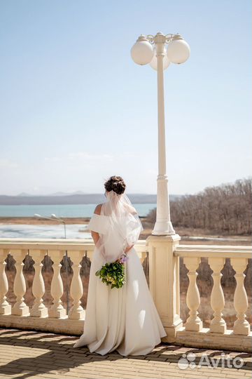 Свадебное платье 46 48 бу