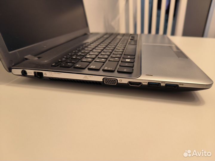 Ноутбук Samsung Core i5