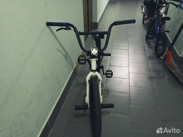 Трюковой велосипед bmx