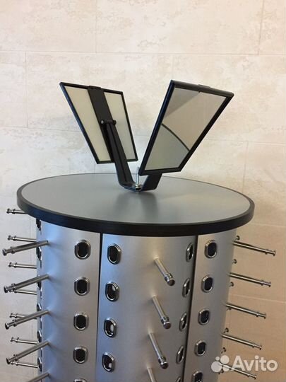 Стойка для очков