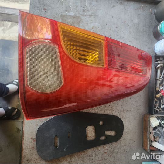 Фонарь задний logan 1 правый