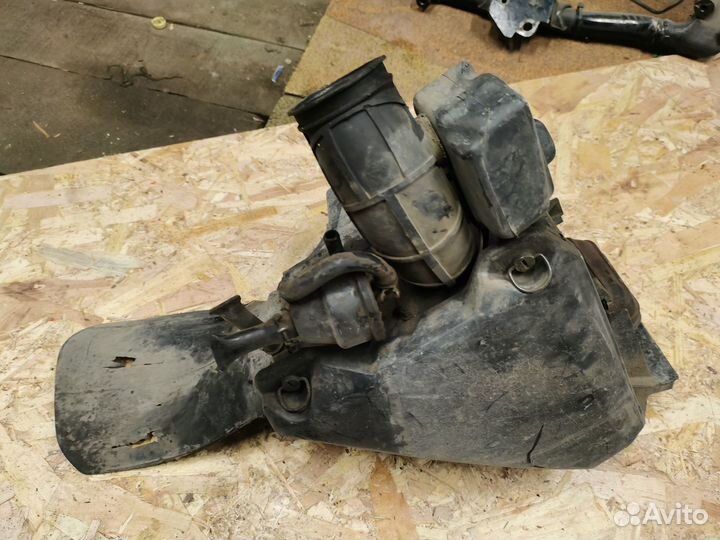 Корпус воздушного фильтра Yamaha TTR250 ttr 250 19