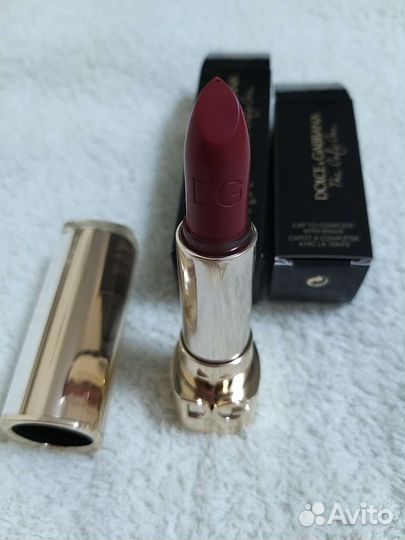 Помада и футляр Dolce&gananna