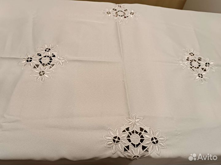 Скатерть с салфетками