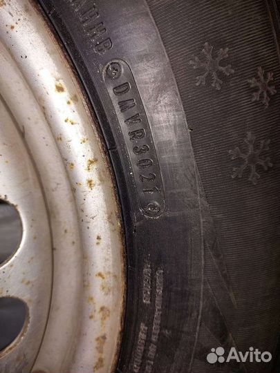 Dunlop GrandTrek Ice 03 215/65 R16