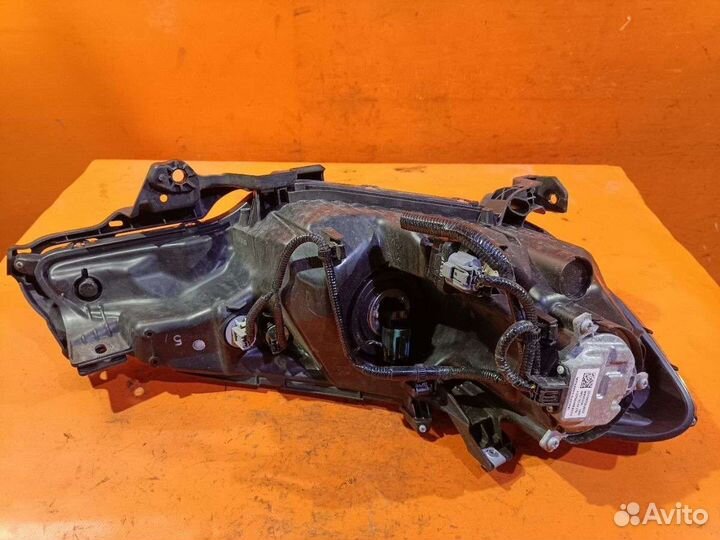 Фары Honda Fit Hybrid GP5