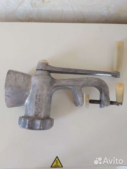 Мясорубка ручная