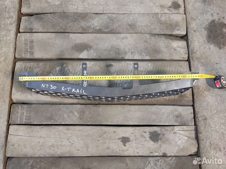 Решетка радиатора Nissan X-trail t30