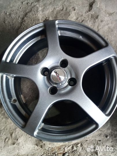 Диски литые r15