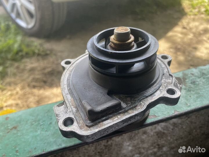 Помпа опель мокка 1.8