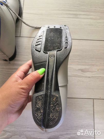 Лыжные ботинки