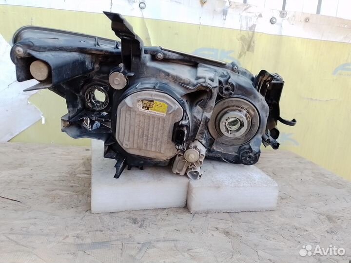 Фара левая Toyota Camry 50 2011+ ксенон xenon оригинал