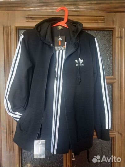 Спортивный костюм женский adidas Р. 50