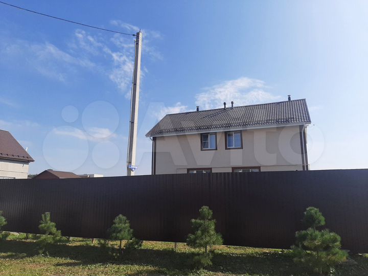 Коттедж 166,8 м² на участке 10 сот.