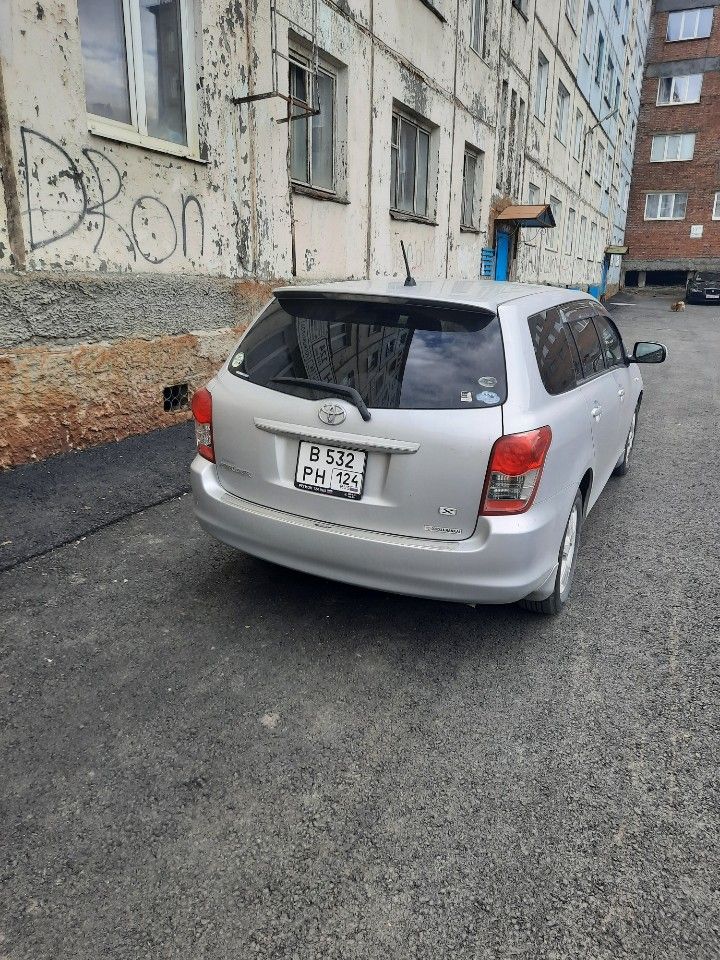 Toyota Corolla Fielder: фото владельца