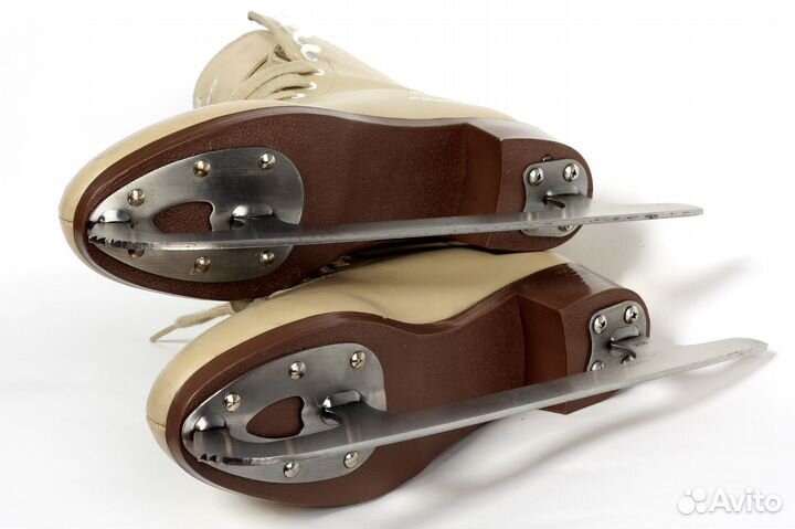 Коньки фигурные женские 39размер