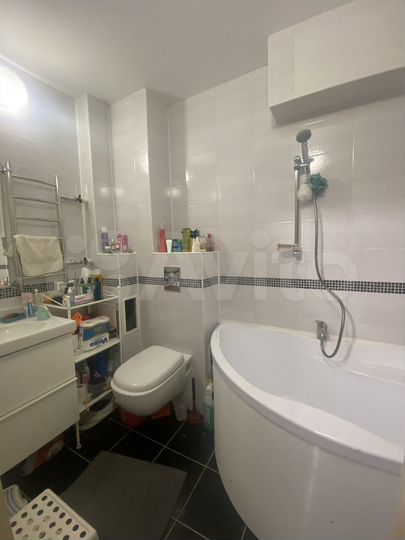 3-к. квартира, 85 м², 16/23 эт.