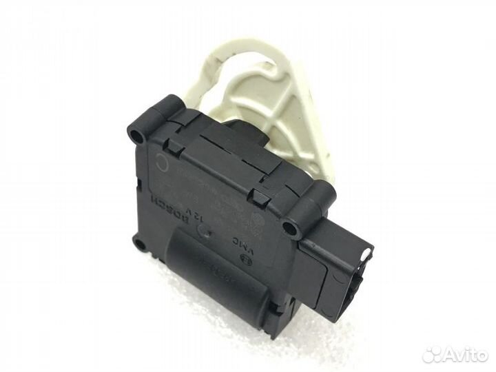 Моторчик заслонки отопителя Audi A8 D3 BVJ 2008