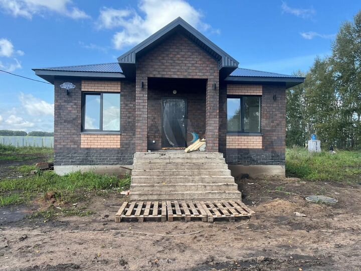 Дом 100 м² на участке 8 сот.