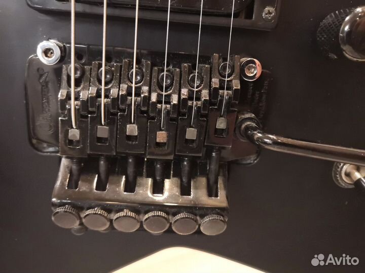 Charvel RR-068