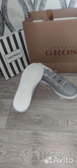 Кроссовки adidas новые 41