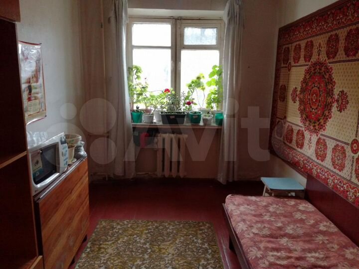 Комната 8 м² в 1-к., 2/4 эт.