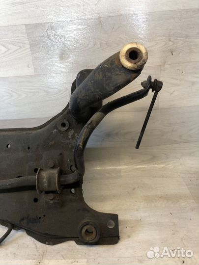 Передний подрамник Ford Focus 2