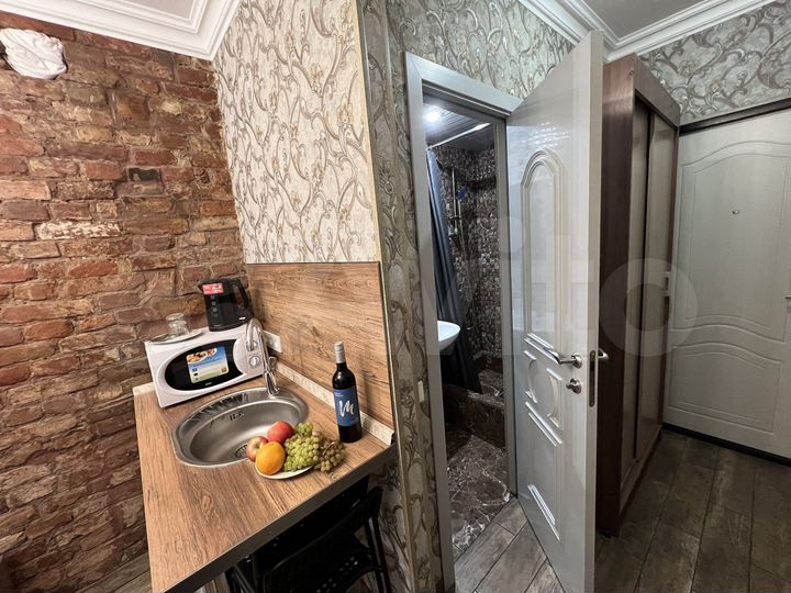 Комната 14 м² в 5-к., 1/5 эт.