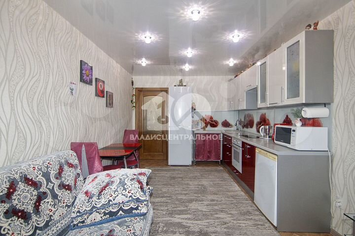 2-к. квартира, 68 м², 3/10 эт.