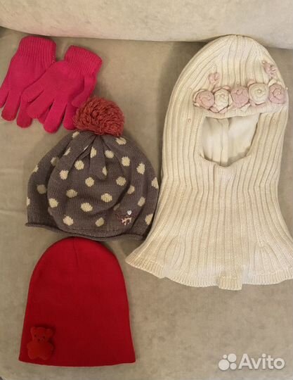 Бесплатно набор шапочек для девочки