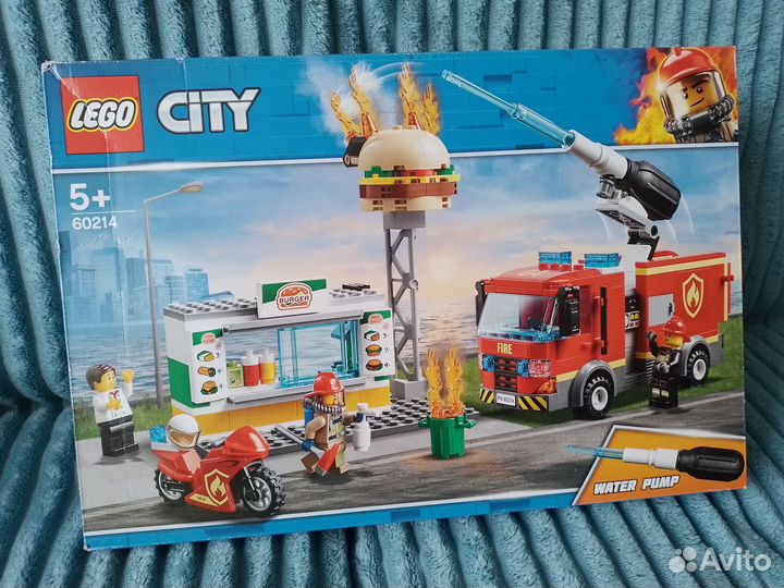 Конструктор lego City Пожар в бургер-кафе 60214