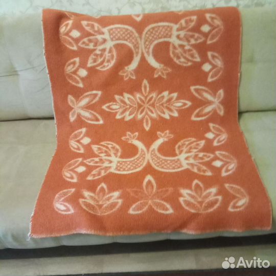 Одеяльце детское шерстяное 127х87 см