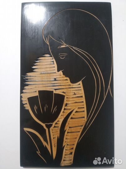 Настенное панно -резьба-дерево\девушка с маком\