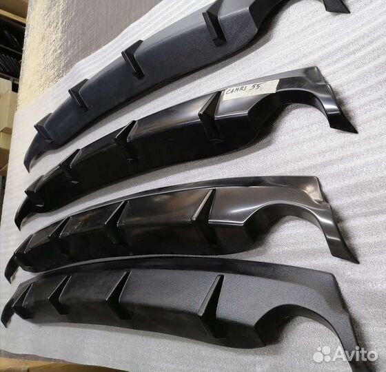 Диффузор заднего бампера Camry 55