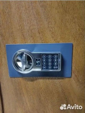 Сейф для денег и документов 