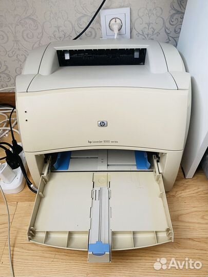 Принтер лазерный hp