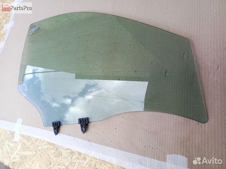 Nissan Qashqai 2 J11 передней двери стекло