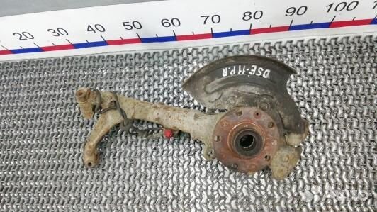 Ступица передняя правая volkswagen passat B5 (DSE1