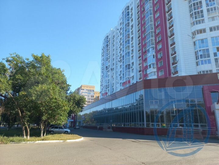 Сдам торговое помещение, 1300 м²