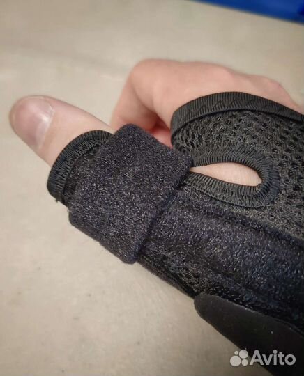 Кистевой бандаж (ортез)