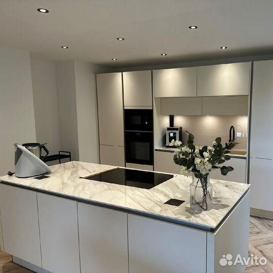 Кухонный гарнитур угловой